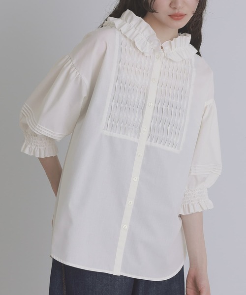 somari imagination（ソマリ イマジネーション）の「『フリルフードピンタックブラウス』（シャツ/ブラウス・レディース・チャコール/オフホワイト・FREE）」の2枚目の写真