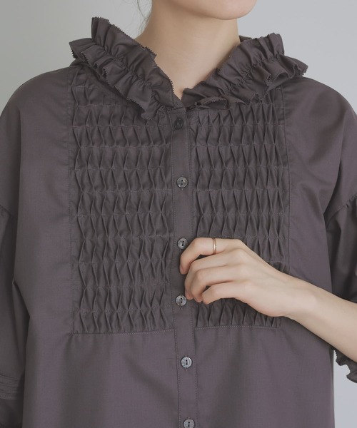 somari imagination（ソマリ イマジネーション）の「『フリルフードピンタックブラウス』（シャツ/ブラウス・レディース・チャコール/オフホワイト・FREE）」の14枚目の写真