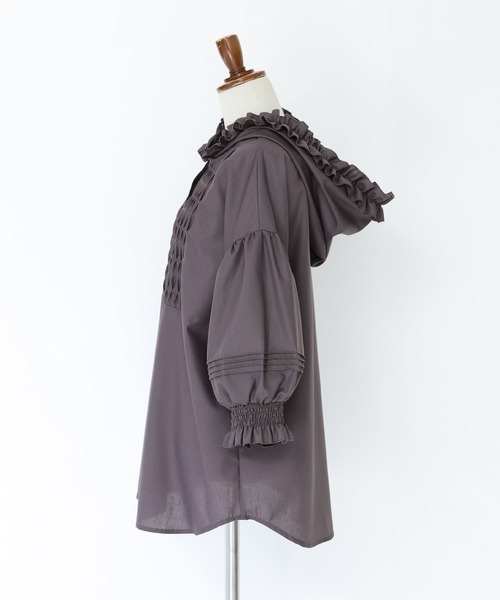 somari imagination（ソマリ イマジネーション）の「『フリルフードピンタックブラウス』（シャツ/ブラウス・レディース・チャコール/オフホワイト・FREE）」の19枚目の写真