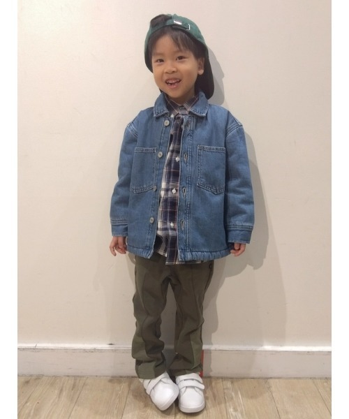 GAP(ギャップ)の「デニム ボア裏地 シャケット (キッズ)(デニムジャケット・キッズ・ライトインディゴブルー・110cm/120cm/130cm/140cm/150cm/160cm)」の5枚目の写真