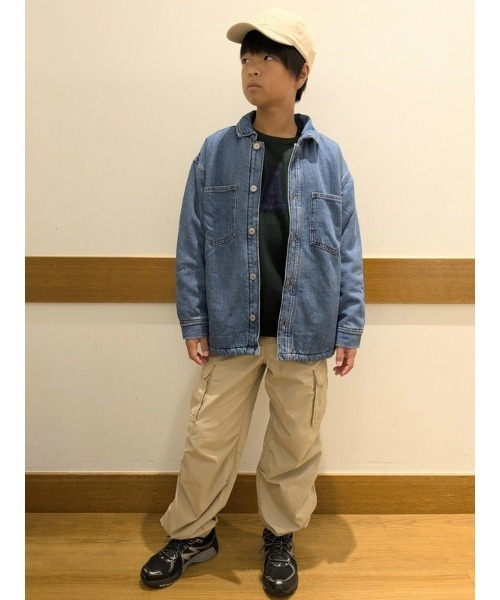GAP(ギャップ)の「デニム ボア裏地 シャケット (キッズ)(デニムジャケット・キッズ・ライトインディゴブルー・110cm/120cm/130cm/140cm/150cm/160cm)」の6枚目の写真