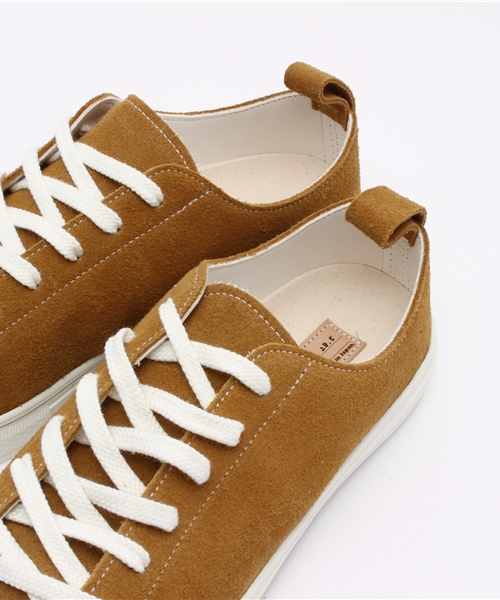 SAVE KHAKI UNITED(セーブカーキユナイテッド)の「buddy Bull Terrier Low(スニーカー・メンズ・キャメル/ネイビー/グレー・28.5cm/23.5cm/26.5cm/27.5cm/24.5cm/25.5cm/22.5cm)」の5枚目の写真