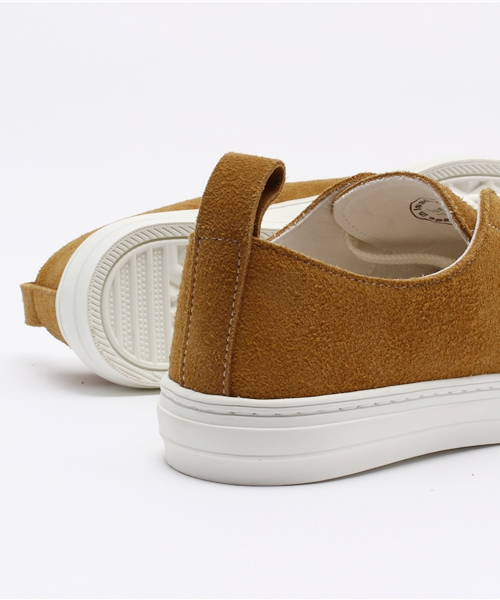 SAVE KHAKI UNITED(セーブカーキユナイテッド)の「buddy Bull Terrier Low(スニーカー・メンズ・キャメル/ネイビー/グレー・28.5cm/23.5cm/26.5cm/27.5cm/24.5cm/25.5cm/22.5cm)」の6枚目の写真