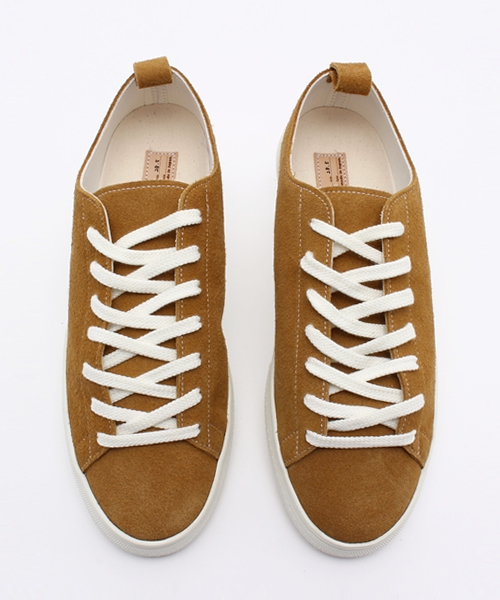 SAVE KHAKI UNITED(セーブカーキユナイテッド)の「buddy Bull Terrier Low(スニーカー・メンズ・キャメル/ネイビー/グレー・28.5cm/23.5cm/26.5cm/27.5cm/24.5cm/25.5cm/22.5cm)」の4枚目の写真