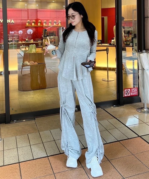 ROYAL PARTY(ロイヤルパーティー)の「ペプラムZIPトップス(Tシャツ/カットソー・レディース・グレー/ブラック/ピンク・FREE)」の11枚目の写真