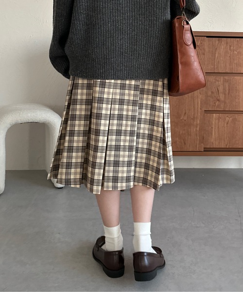 kutir(クティール)の「【2サイズ展開】2wayアソートミディプリーツスカート(スカート・レディース・ブラック/グレー/ダークグレー/ネイビー/ブラウン/ダークブラウン/レッド/ボルドー/ベージュ/レッド系その他/グレー系その他/グリーン/ネイビー系・MEDIUM/LARGE)」の20枚目の写真