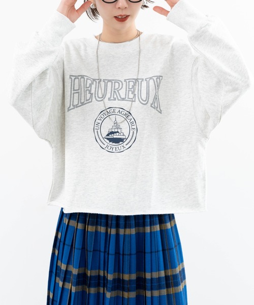 refinedworks(リファインドワークス)の「【refinedworks】裏毛ショート丈プルオーバー!(スウェット・レディース・レッド/オートミール/ネイビー・FREE)」の4枚目の写真