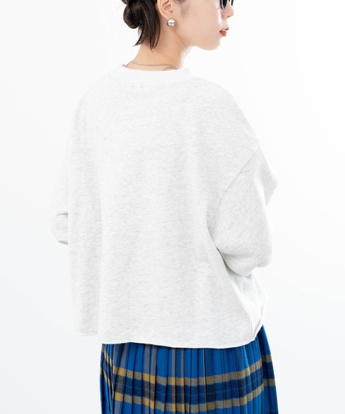 refinedworks(リファインドワークス)の「【refinedworks】裏毛ショート丈プルオーバー!(スウェット・レディース・レッド/オートミール/ネイビー・FREE)」の8枚目の写真