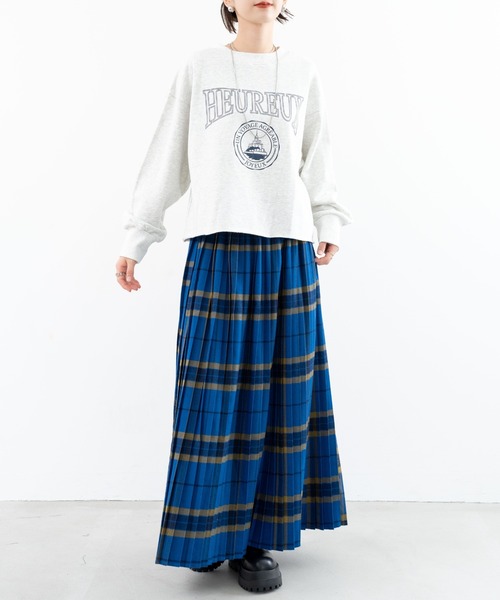 refinedworks(リファインドワークス)の「【refinedworks】裏毛ショート丈プルオーバー!(スウェット・レディース・レッド/オートミール/ネイビー・FREE)」の15枚目の写真