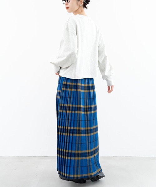 refinedworks(リファインドワークス)の「【refinedworks】裏毛ショート丈プルオーバー!(スウェット・レディース・レッド/オートミール/ネイビー・FREE)」の18枚目の写真