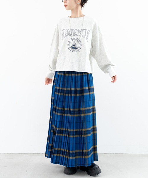 refinedworks(リファインドワークス)の「【refinedworks】裏毛ショート丈プルオーバー!(スウェット・レディース・レッド/オートミール/ネイビー・FREE)」の19枚目の写真