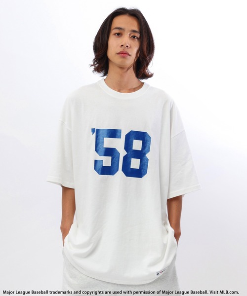 BACK TO THE FIELD（バック トゥー ザ フィールド）の「【MLB】ナンバリングロゴT（Tシャツ/カットソー・レディース・ホワイト系/ブラック/ホワイト/ブラック系・FREE）」の2枚目の写真