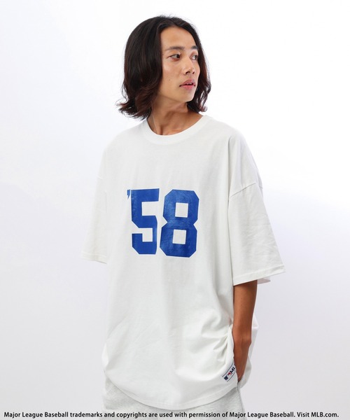 BACK TO THE FIELD（バック トゥー ザ フィールド）の「【MLB】ナンバリングロゴT（Tシャツ/カットソー・レディース・ホワイト系/ブラック/ホワイト/ブラック系・FREE）」の21枚目の写真