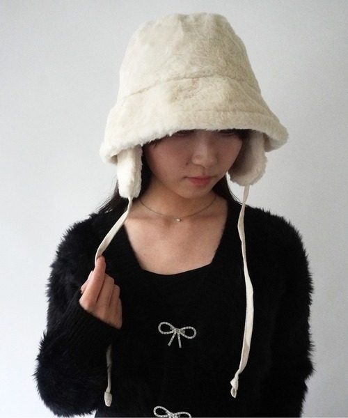 Port(ポート)の「【 antique andico / アンティーク アンディコ 】 イヤーフラップ フェイクファー バケット ハット #_(ハット・レディース・アイボリー/グレー/ブラック/ベージュ・FREE)」の5枚目の写真