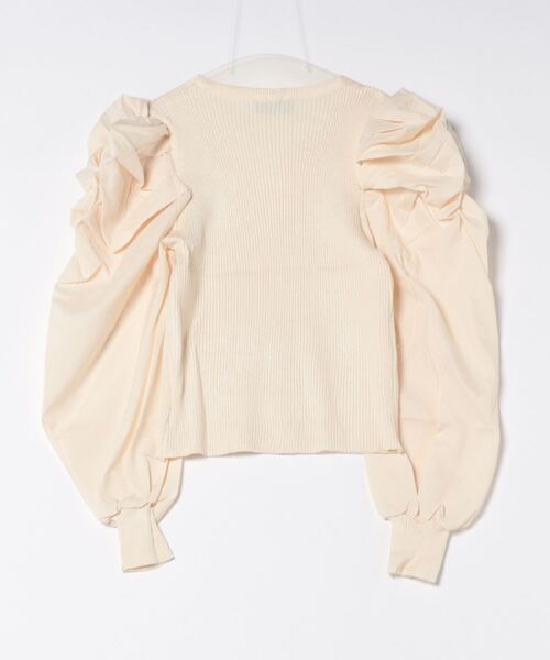 Jasmine Grandiflorum(ジャスミングランディフローラム)の「【Jasmine】Vネックパワショルニットプルオーバー(シャツ/ブラウス・レディース・レッド/ベージュ/ブラック/ライトベージュ・FREE)」の5枚目の写真