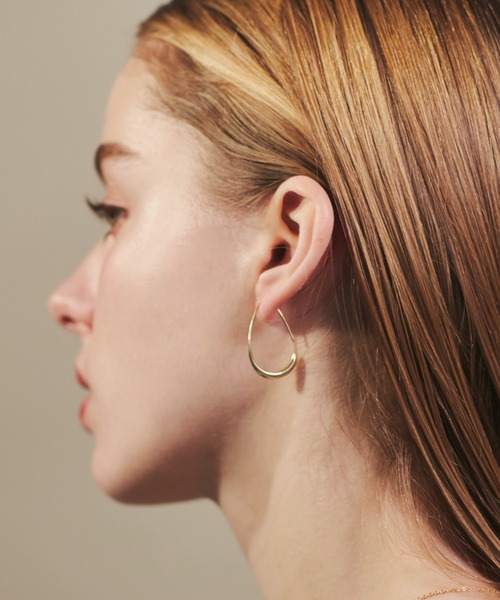 ciite'（シーテ）の「シズクフープピアス  (両耳用)（ピアス（両耳用）・レディース・ゴールド/シルバー/ピンクゴールド・FREE）」の4枚目の写真