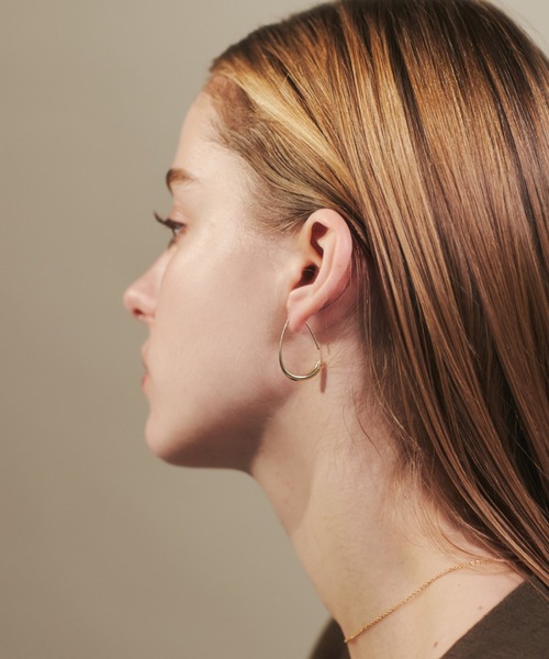 ciite'（シーテ）の「シズクフープピアス  (両耳用)（ピアス（両耳用）・レディース・ゴールド/シルバー/ピンクゴールド・FREE）」の5枚目の写真
