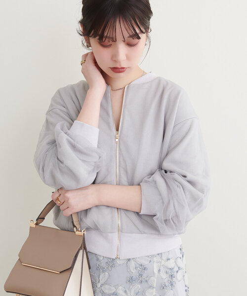 natural couture(ナチュラルクチュール)の「サカリバ×チュールレイヤードブルゾン(ブルゾン・レディース・カーキ/オフホワイト/グレー/ブラック・FREE)」の11枚目の写真