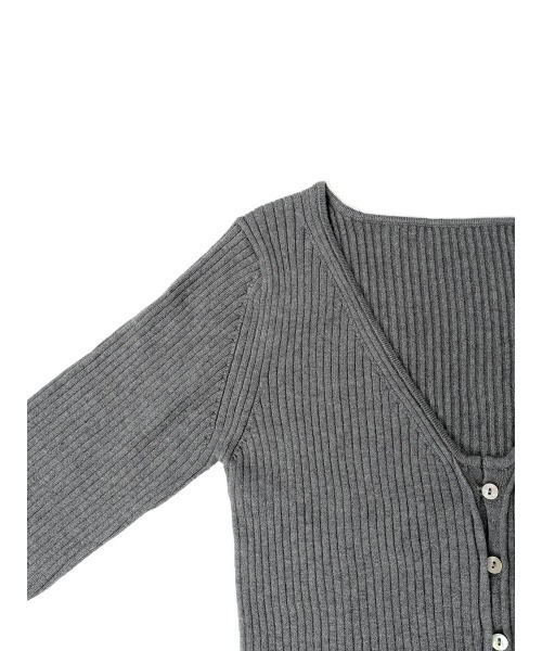 :ETHROF(イーサオブ)の「RIBKNIT COMPACT CARDIGAN(ニット/セーター・レディース・ブラック/チャコール・FREE)」の21枚目の写真