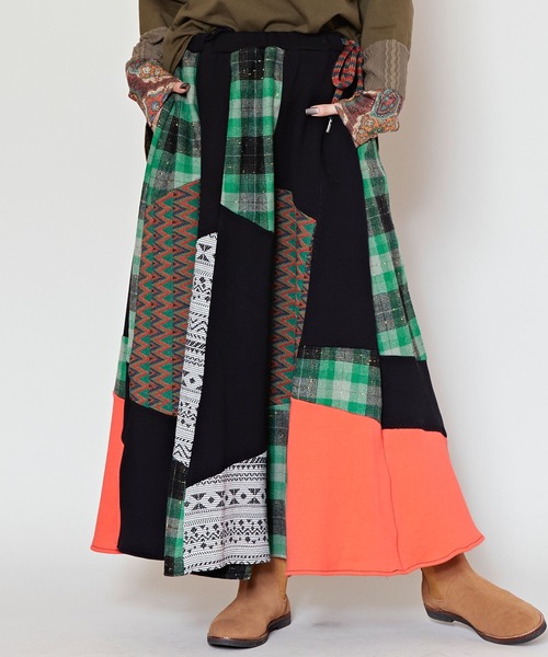 チャイハネ（チャイハネ）の「【チャイハネ】ソルナイトパッチワークスカート（スカート・レディース・キャメル/ターコイズブルー/ブラック・FREE）」の2枚目の写真