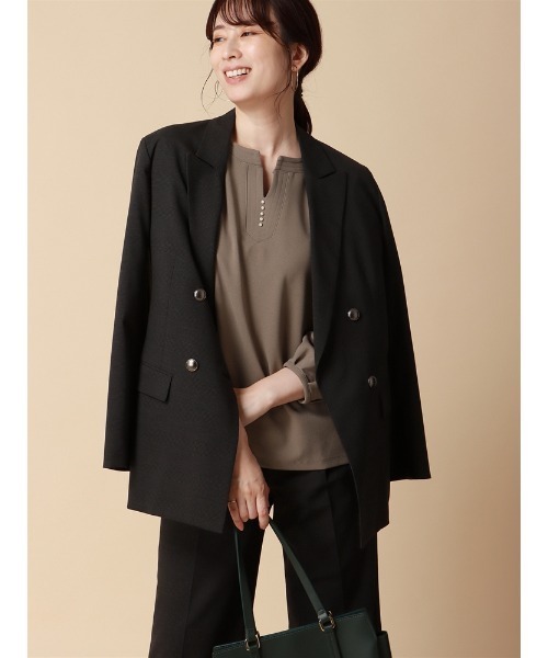 SUIT SQUARE（スーツスクエア）の「キーネックパールプルオーバー 8分袖 ウォッシャブル カットジョーゼット 無地 destyle（Tシャツ/カットソー・レディース・ホワイト/ブラウン/ブラック・38(9号)）」の14枚目の写真