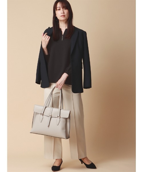 SUIT SQUARE（スーツスクエア）の「キーネックパールプルオーバー 8分袖 ウォッシャブル カットジョーゼット 無地 destyle（Tシャツ/カットソー・レディース・ホワイト/ブラウン/ブラック・38(9号)）」の5枚目の写真