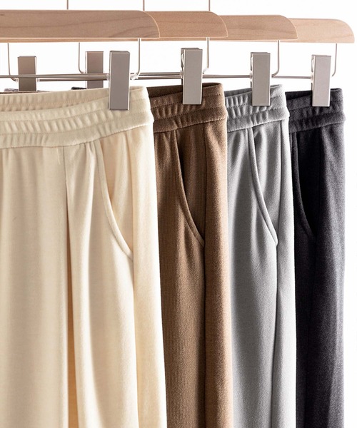 OSYAREVO(オシャレボ)の「タック入り スウェット パンツ(スウェットパンツ・レディース・ブラウン/チャコール/グレー/クリーム・MEDIUM/LARGE/X-LARGE)」の18枚目の写真