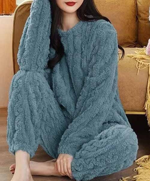 NANEA（ナネア）の「ケーブル柄フリースルームウェア上下セット（ルームウェア/パジャマ・レディース・ピンク/モカ/パープル/ブルー/ホワイト/チャコールグレー・フリー）」の4枚目の写真