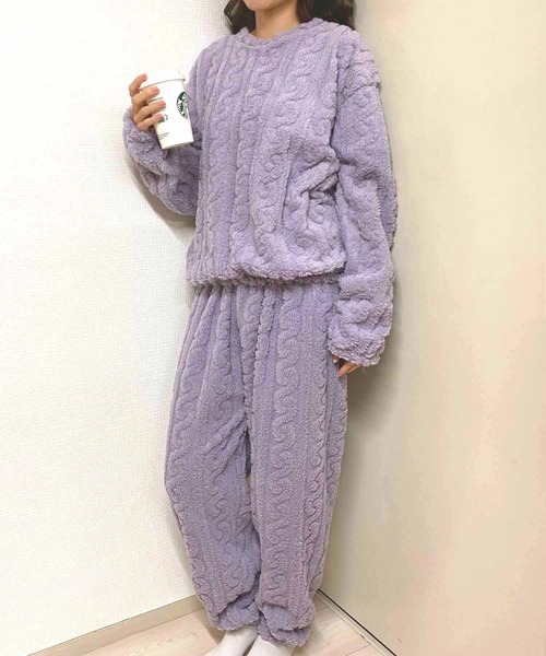 NANEA（ナネア）の「ケーブル柄フリースルームウェア上下セット（ルームウェア/パジャマ・レディース・ピンク/モカ/パープル/ブルー/ホワイト/チャコールグレー・フリー）」の12枚目の写真