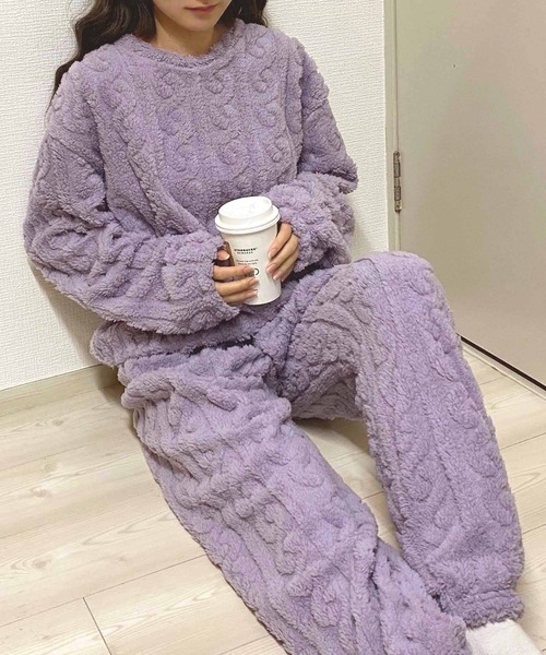 NANEA（ナネア）の「ケーブル柄フリースルームウェア上下セット（ルームウェア/パジャマ・レディース・ピンク/モカ/パープル/ブルー/ホワイト/チャコールグレー・フリー）」の11枚目の写真