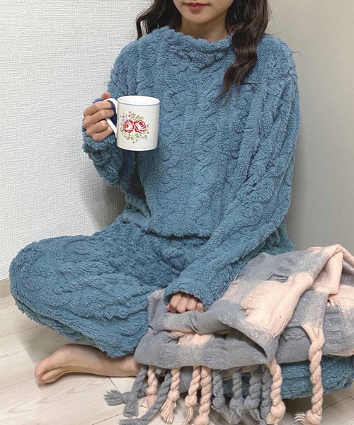 NANEA（ナネア）の「ケーブル柄フリースルームウェア上下セット（ルームウェア/パジャマ・レディース・ピンク/モカ/パープル/ブルー/ホワイト/チャコールグレー・フリー）」の17枚目の写真