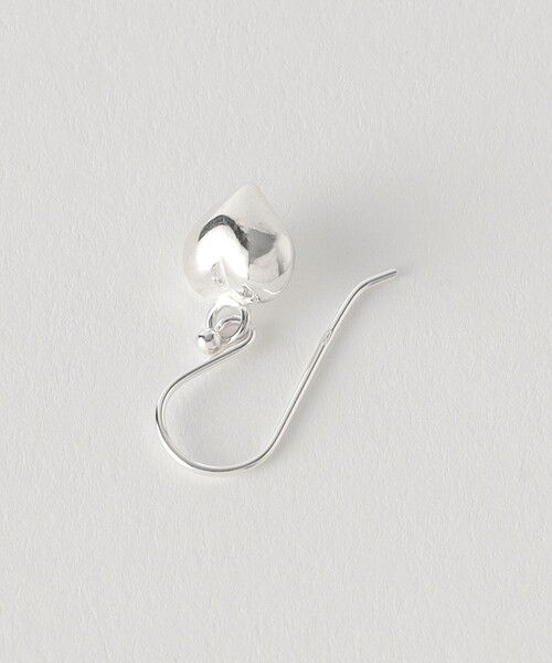 BAITS（ベイツ）の「＜BAITS＞シルバー ハート ピアス（ピアス（両耳用）・レディース・シルバー・FREE）」の4枚目の写真