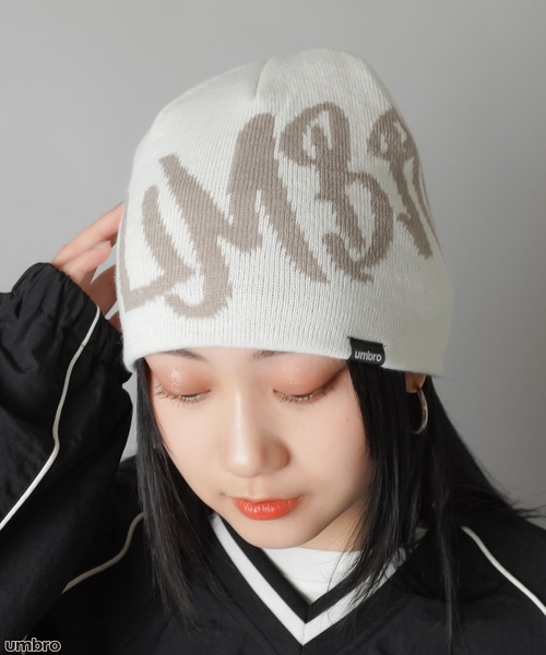 UMBRO(アンブロ)の「【UMBRO/アンブロ】ビッグロゴビーニー ニット帽(ニットキャップ/ビーニー・レディース・ブラック/グレー/アイボリー・ONESIZE)」の20枚目の写真