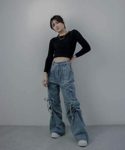 M DOLLY（エムドリー）の「twin ribbon denim cargo pants/ツインリボンデニムカーゴパンツ（デニムパンツ・レディース・ライトブルー・S/M）」の2枚目の写真