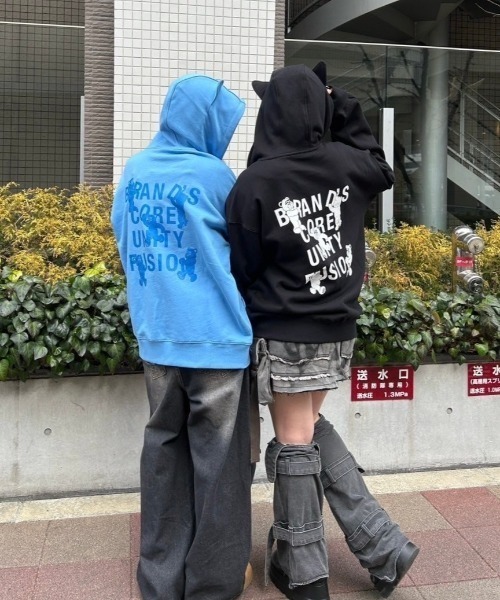 OY/オーワイ』 PLAYFUL ODOLLY EAR HOODIE ZIP UP/プレイフル