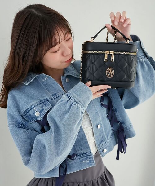 MAJESTIC LEGON（マジェスティックレゴン）の「キルティングビジューバニティ（ショルダーバッグ・レディース・ピンク/ブラック/アイボリー・FREE）」の10枚目の写真