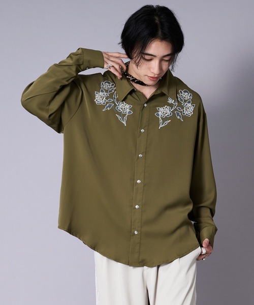 Ellno Loset(エルノロゼット)の「フラワープリント刺繍シャツ(シャツ/ブラウス・メンズ・ブルーグレー/ブラック/マスタード/オフホワイト・MEDIUM/LARGE/SMALL)」の12枚目の写真