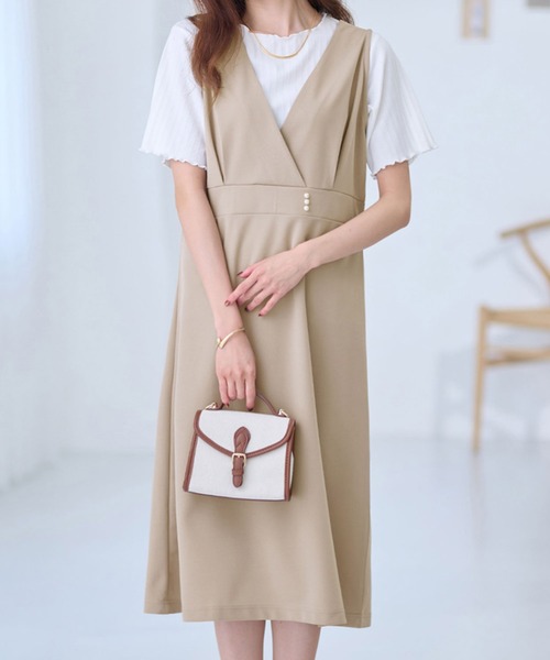 alotta(アロッタ)の「カシュクールデザインジャンパースカート(ジャンパースカート・レディース・グレイッシュベージュ/ブラック・L/M/LL/3L)」の16枚目の写真