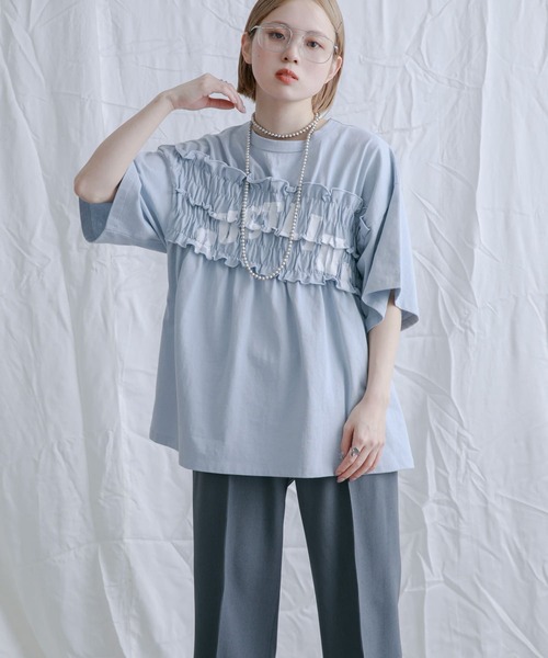 KBF(ケイビーエフ)の「シャーリングリメイクTEE(Tシャツ/カットソー・レディース・ライトブルー/オフホワイト/ブラック・ONE)」の22枚目の写真