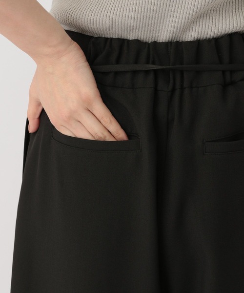 A part by（アパートバイ）の「ピンタックカーブパンツ（その他パンツ・レディース・ライトベージュ/ブラック/ベージュ・MEDIUM/SMALL）」の9枚目の写真