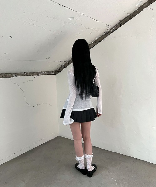 4INT.（フォイント）の「シースルー フロントスリット 長袖 トップス（Tシャツ/カットソー・レディース・ブラック/ベージュ/ホワイト・FREE）」の6枚目の写真