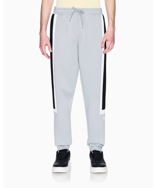 ARMANI EXCHANGE(アルマーニエクスチェンジ)の「【A|X アルマーニ エクスチェンジ】カラーブロック スウェットジョガーパンツ(スウェットパンツ・メンズ・ライトグレー・LARGE/MEDIUM/SMALL/X-LARGE/X-SMALL)」の5枚目の写真