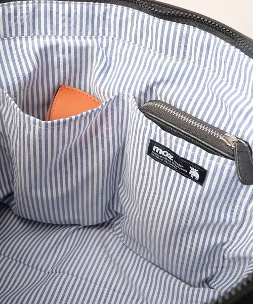 moz（モズ）の「軽量 撥水 ポリエステル 大容量 ショルダーベルト付き トートバッグ A4サイズ・PC収納・ビジネス対応（トートバッグ・レディース・ブラック/ブルー/オフホワイト・FREE）」の8枚目の写真