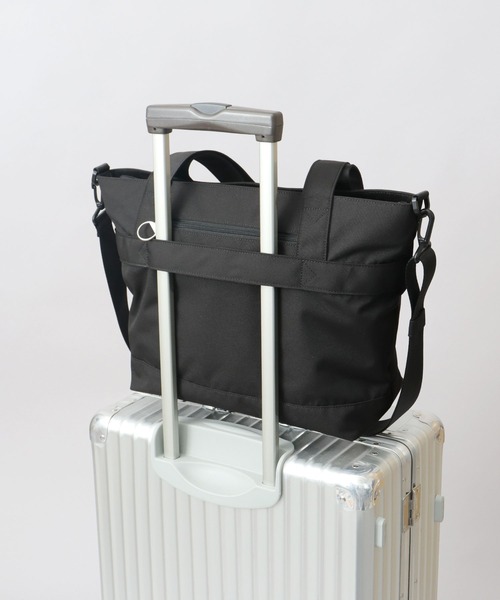 moz（モズ）の「軽量 撥水 ポリエステル 大容量 ショルダーベルト付き トートバッグ A4サイズ・PC収納・ビジネス対応（トートバッグ・レディース・ブラック/ブルー/オフホワイト・FREE）」の14枚目の写真