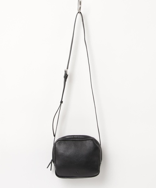 utta(ウッタ)の「【utta/ウッタ】ゴートレザーミニショルダーBAG /山羊革 /本革(ショルダーバッグ・レディース・ブラック・FREE)」の6枚目の写真