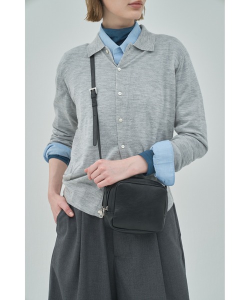 utta(ウッタ)の「【utta/ウッタ】ゴートレザーミニショルダーBAG /山羊革 /本革(ショルダーバッグ・レディース・ブラック・FREE)」の17枚目の写真
