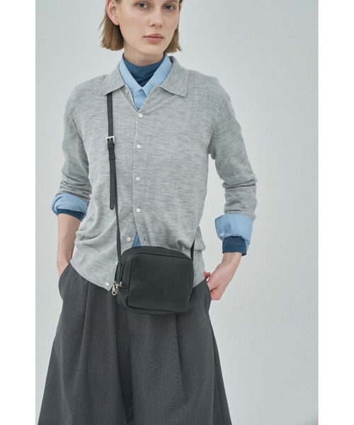 utta(ウッタ)の「【utta/ウッタ】ゴートレザーミニショルダーBAG /山羊革 /本革(ショルダーバッグ・レディース・ブラック・FREE)」の18枚目の写真