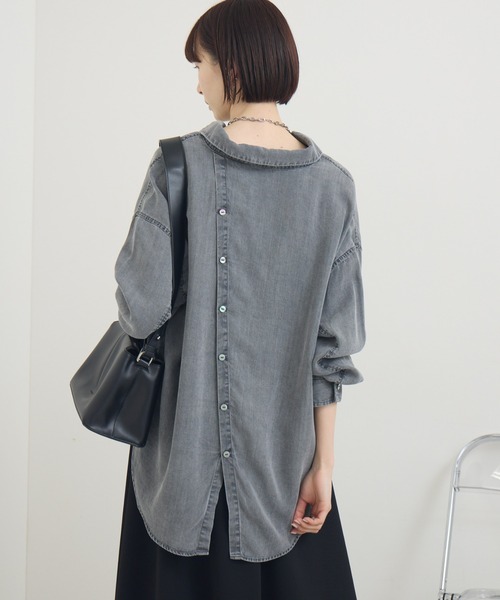 Paradise Picnic（パラダイスピクニック）の「ROSIEE テンセルデニムシャツ（シャツ/ブラウス・レディース・ブルー/ブラック・FREE）」の2枚目の写真