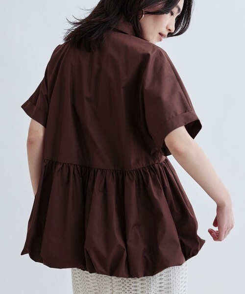 GALLEST（ギャレスト）の「バルーンペプラムハーフ袖ブラウス（シャツ/ブラウス・レディース・ブラウン系/ブラック/オレンジ系/ホワイト・38）」の3枚目の写真