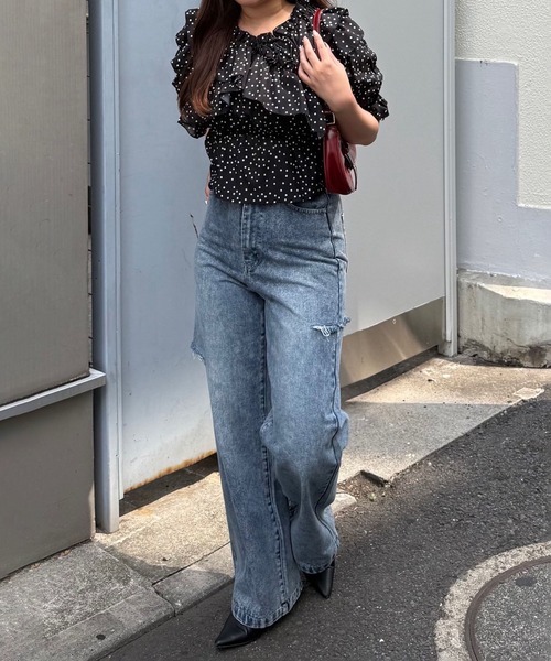 continuer de NICE CLAUP（コンティニューデナイスクラップ）の「フリルクロスブラウス（シャツ/ブラウス・レディース・ストライプ/チェック/オフホワイト/ブラック/ドット・FREE）」の14枚目の写真